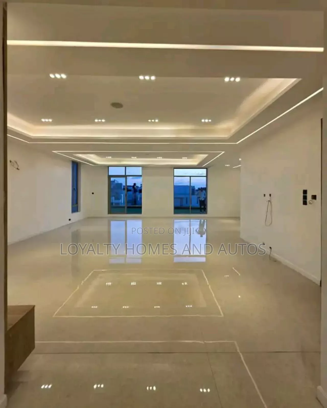 Furnished 5bdrm House in Osapa London, Lekki for sale in Lekki