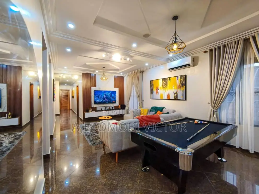 Rooftop 2bedroom Apartment in Lekki Phase 1