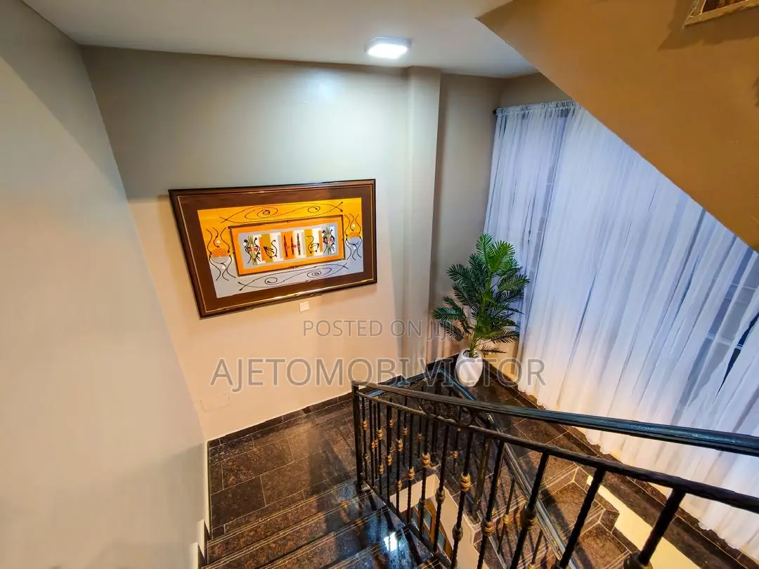 Rooftop 2bedroom Apartment in Lekki Phase 1