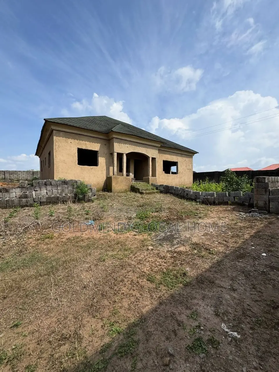 4bdrm Bungalow in Doctors Court Estate, FHA for sale in FHA