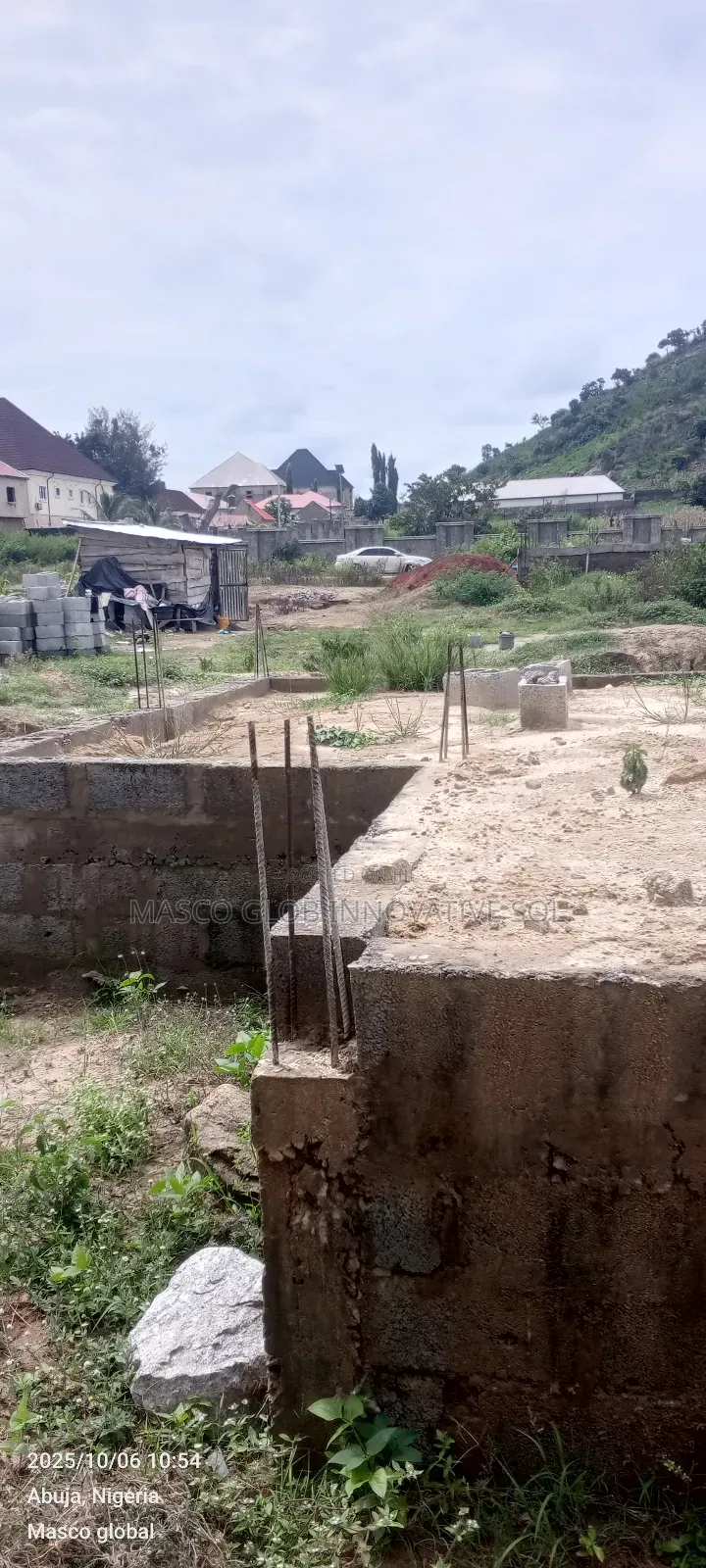3-Bed Semi-Detached Dup With Bq (At DPC Level for Airport Rd, Abuja in Sabon Lugbe