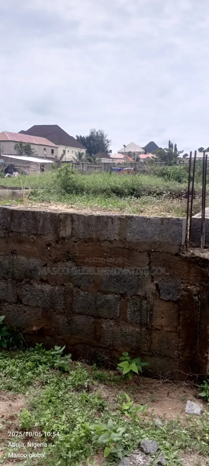 3-Bed Semi-Detached Dup With Bq (At DPC Level for Airport Rd, Abuja in Sabon Lugbe