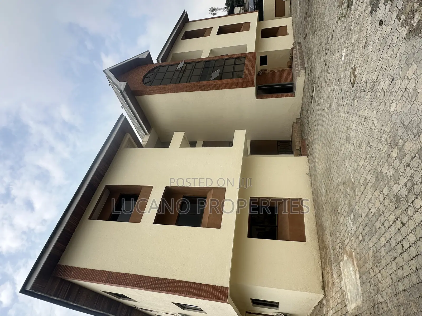 3bdrm Block of Flats in Corporate Lease, Maitama for rent in Maitama