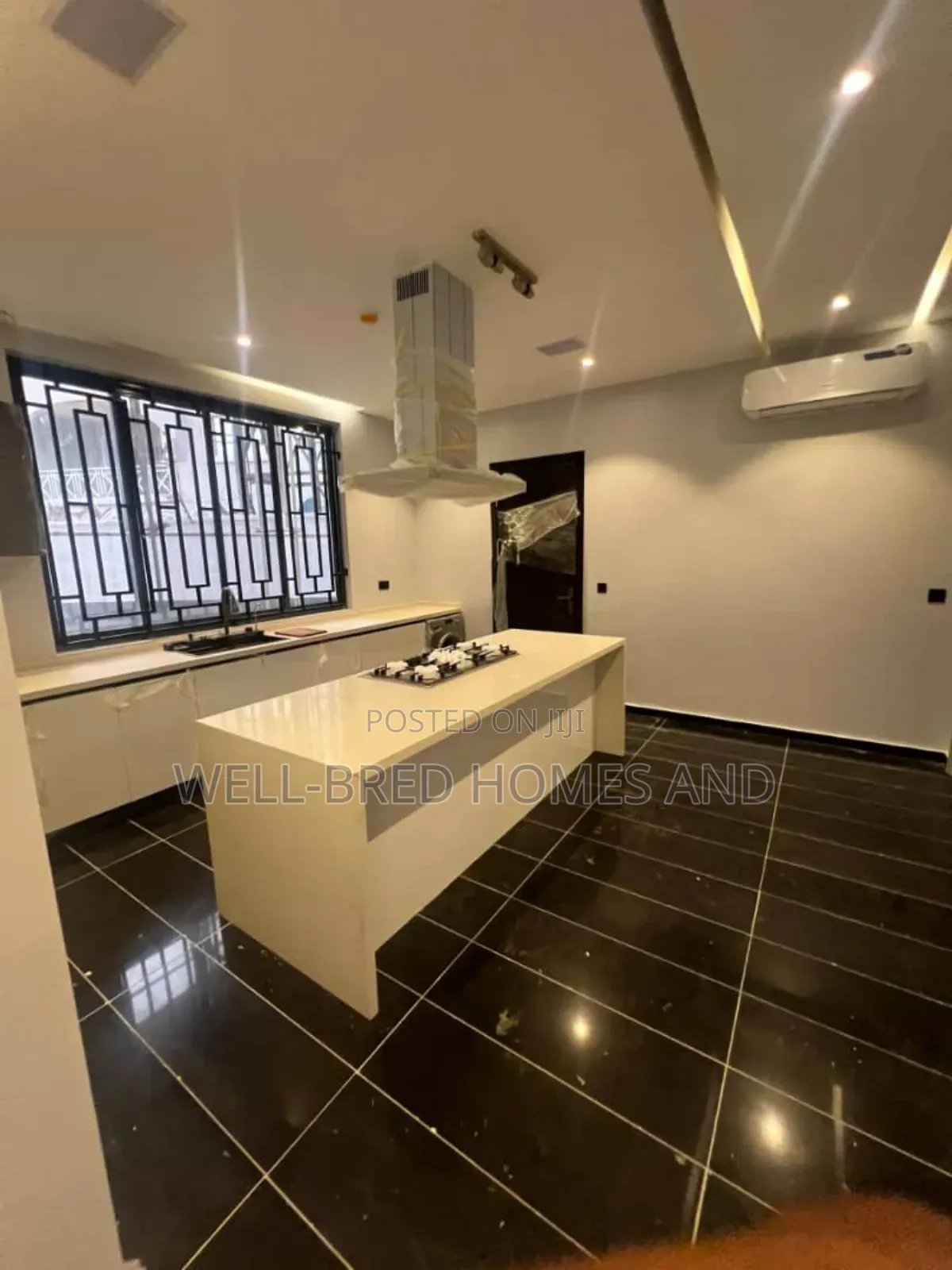 5bdrm House in Off Admiralty Way, for rent in Lekki Phase 1