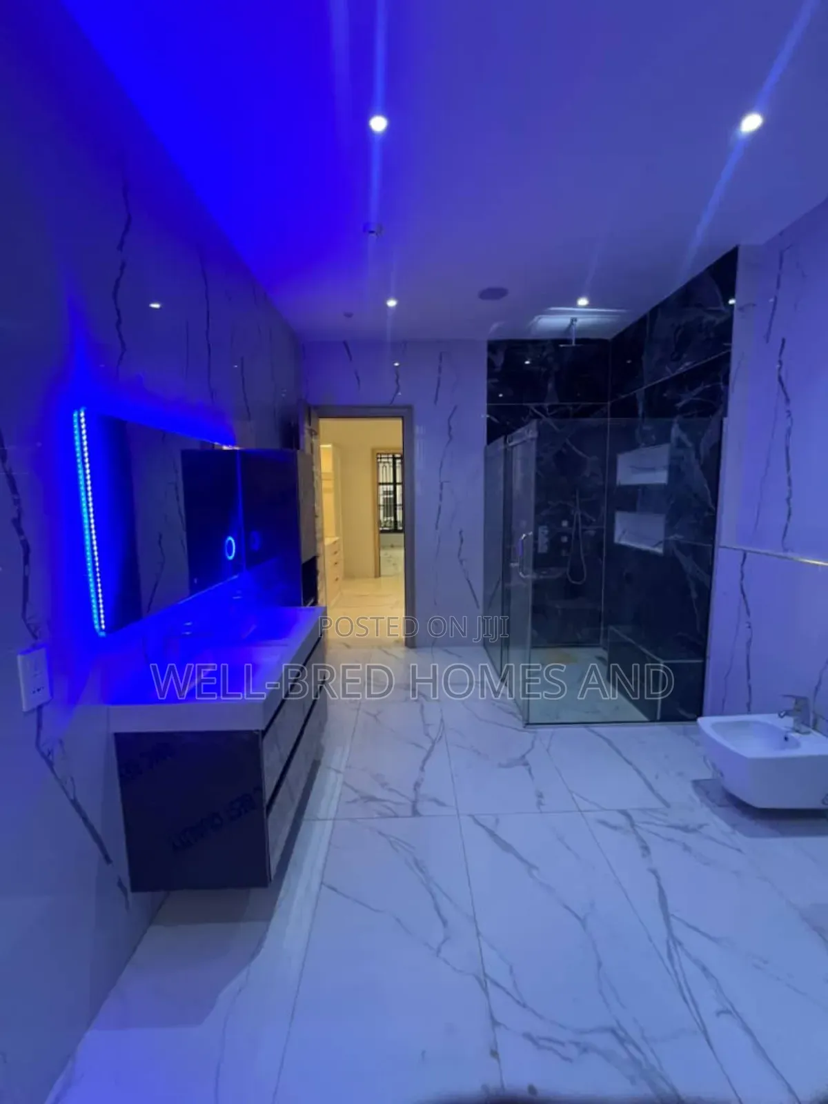 5bdrm House in Off Admiralty Way, for rent in Lekki Phase 1