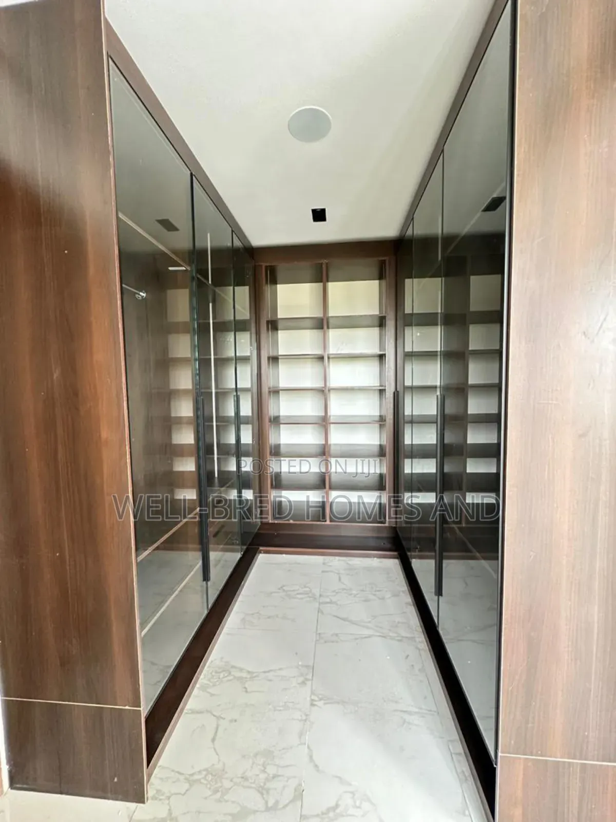 5bdrm Apartment in Ikate Lekki Lagos for sale in Ikate