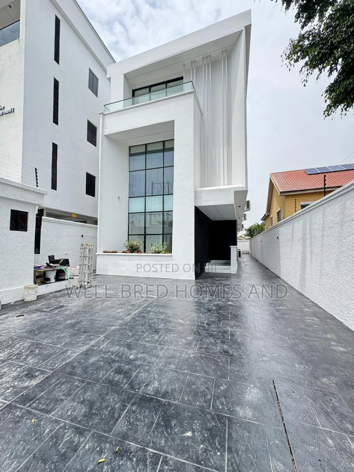 4bdrm Duplex in Lekki Phase 1 for sale in Lekki Phase 1