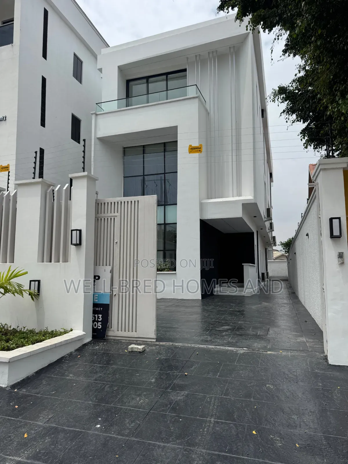 4bdrm Duplex in Lekki Phase 1 for sale in Lekki Phase 1