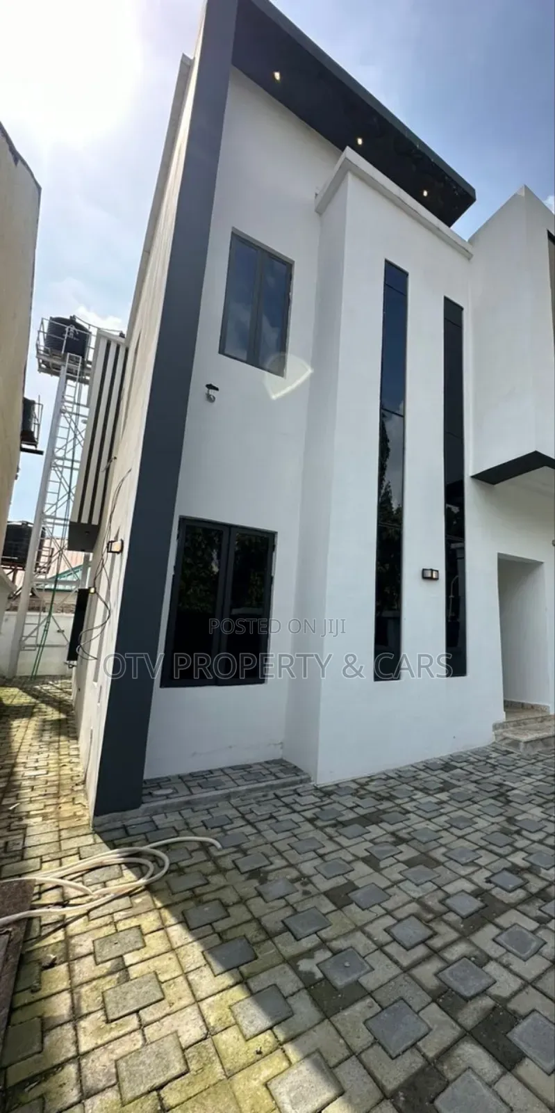 Furnished 6bdrm Duplex in Life Camp for sale in Life Camp