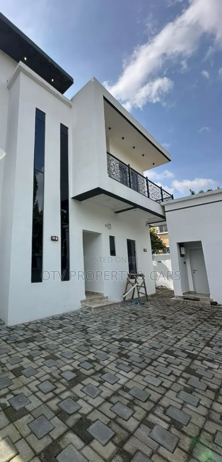 Furnished 6bdrm Duplex in Life Camp for sale in Life Camp