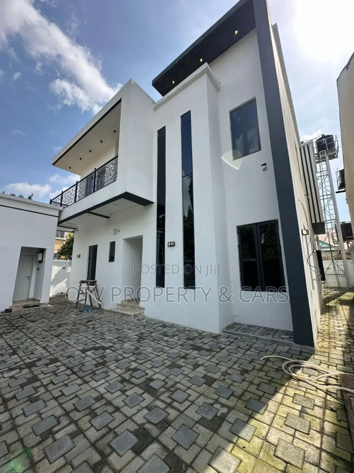 Furnished 6bdrm Duplex in Life Camp for sale in Life Camp