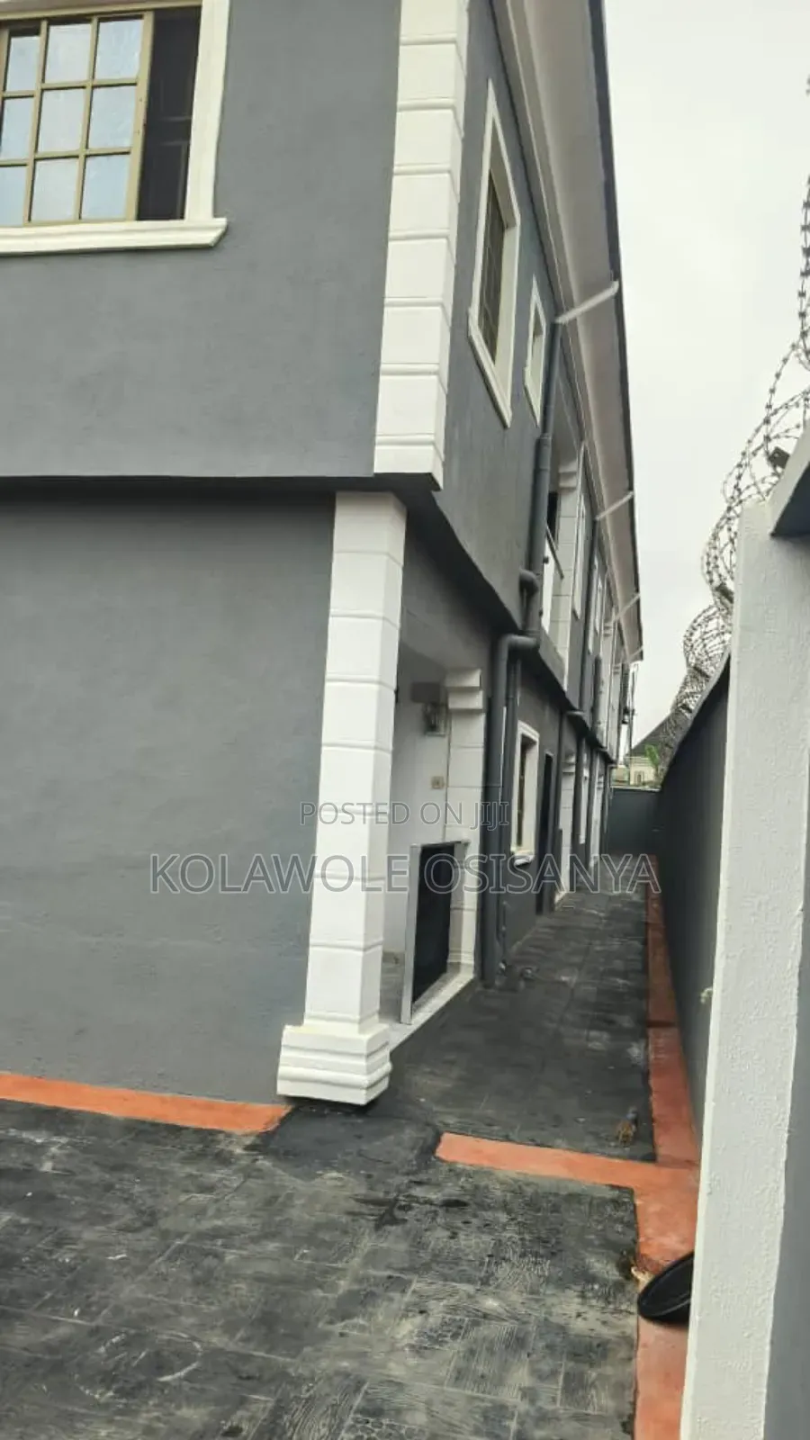 3bdrm Block of Flats in Ikotun/Igando for sale in Ikotun/Igando