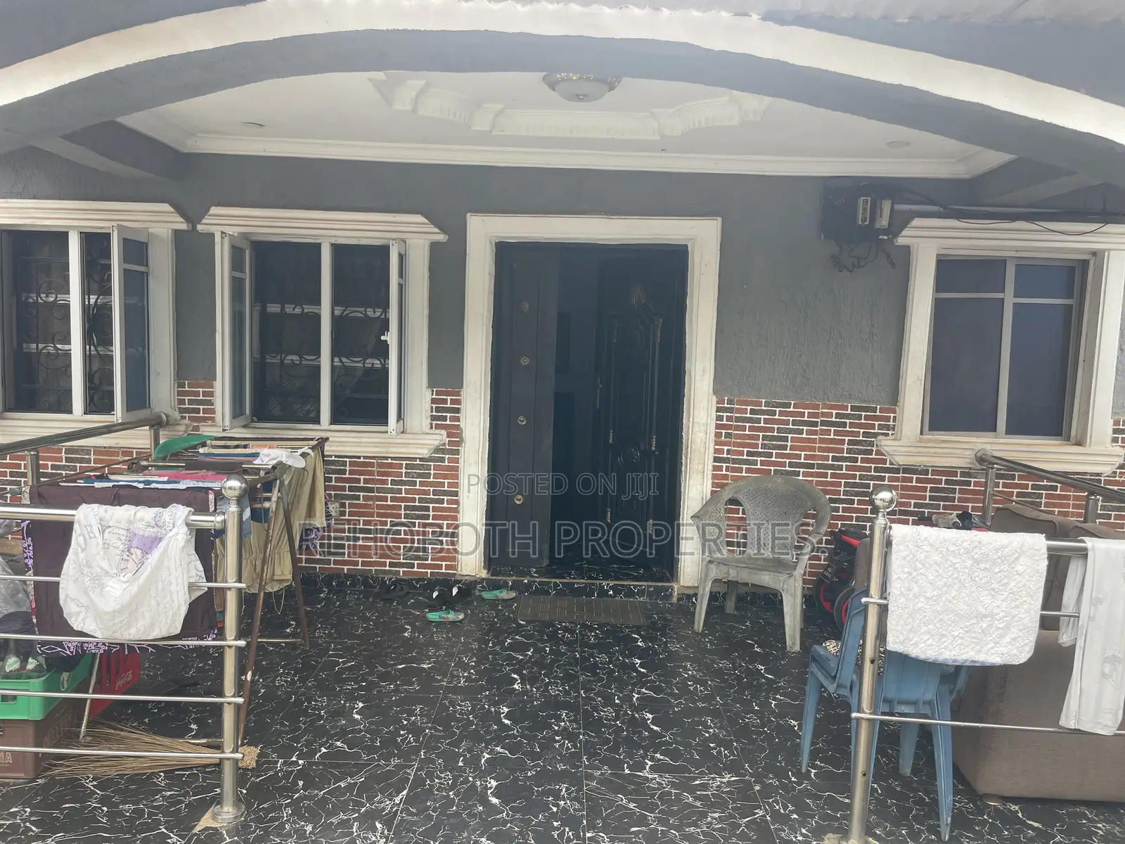5bdrm Bungalow in Abobo Kuola, Akala Express for sale in Akala Express