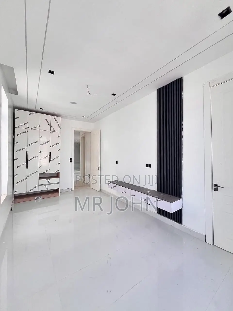 5bdrm Mansion in Alima  Pr, Lekki Phase 1 for sale in Lekki Phase 1