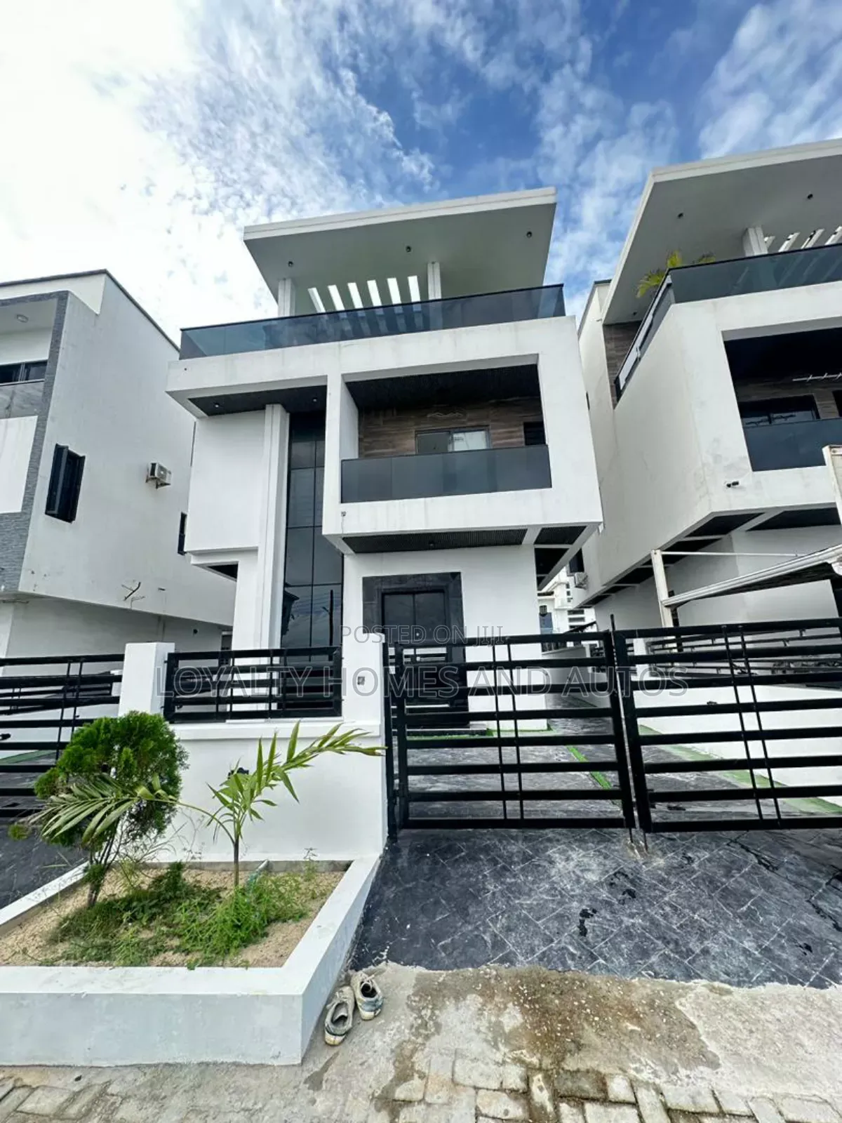 Furnished 4bdrm Duplex in Orchid, Lekki for sale in Lekki