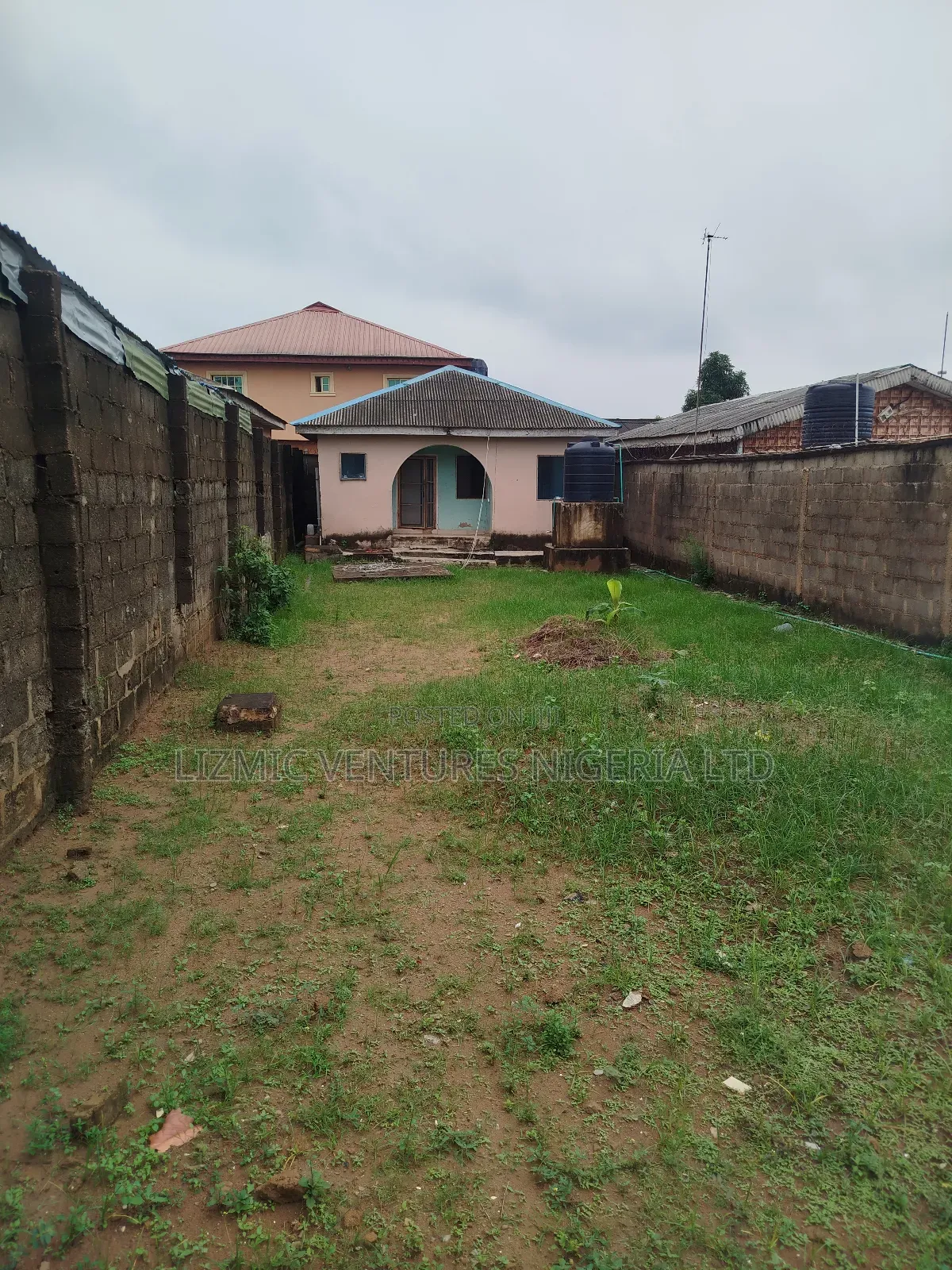 2bdrm Bungalow in Akesan, Igando / Ikotun/Igando for sale in Igando / Ikotun/Igando