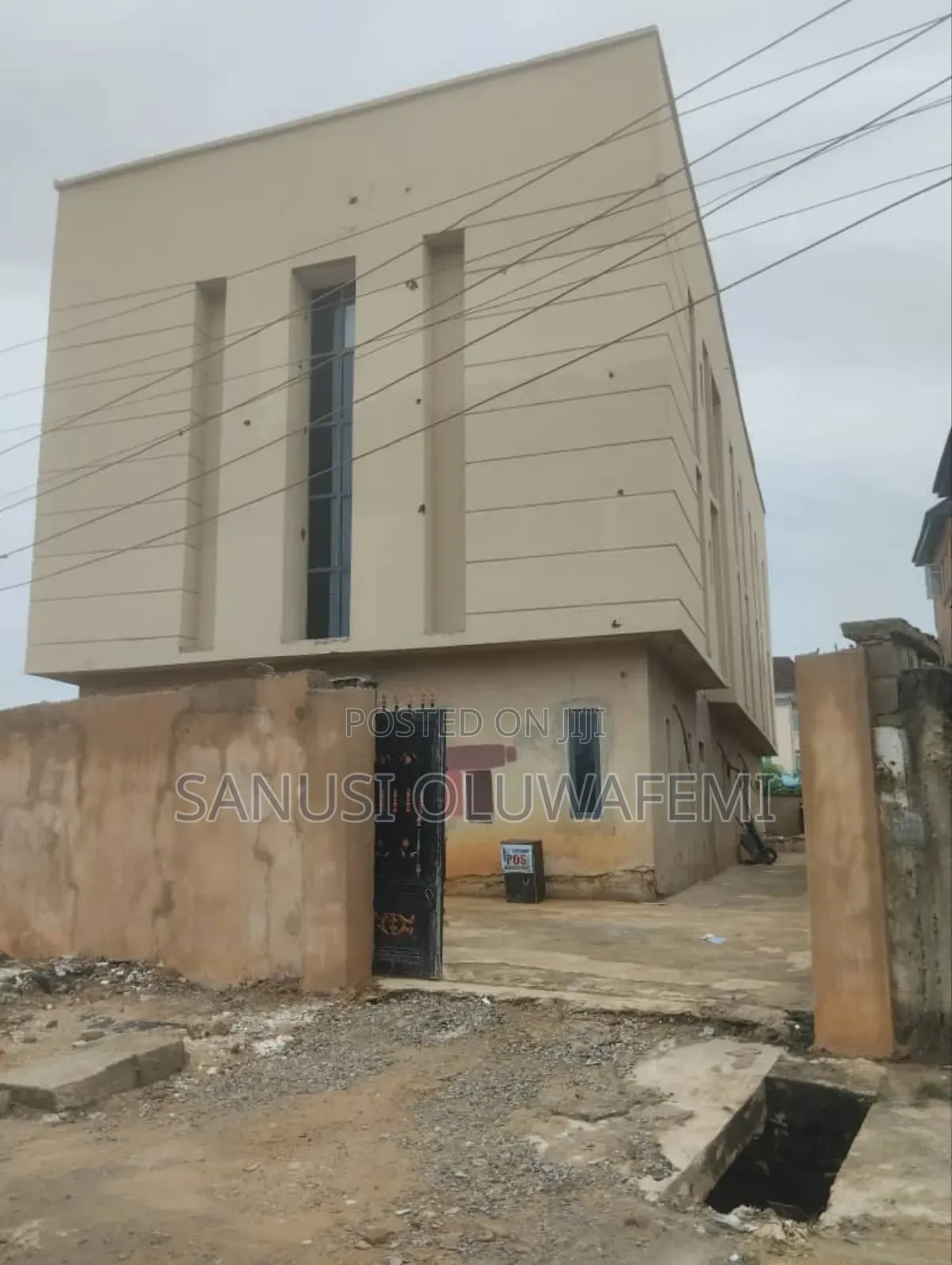 20bdrm House in Airport Road / Oshodi for sale in Airport Road / Oshodi
