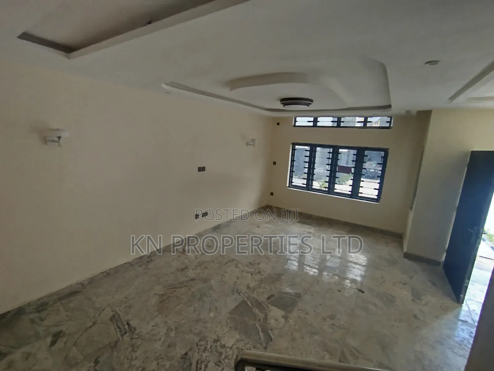 4bdrm Townhouse/Terrace in Estate Environment, Durumi for sale in Durumi