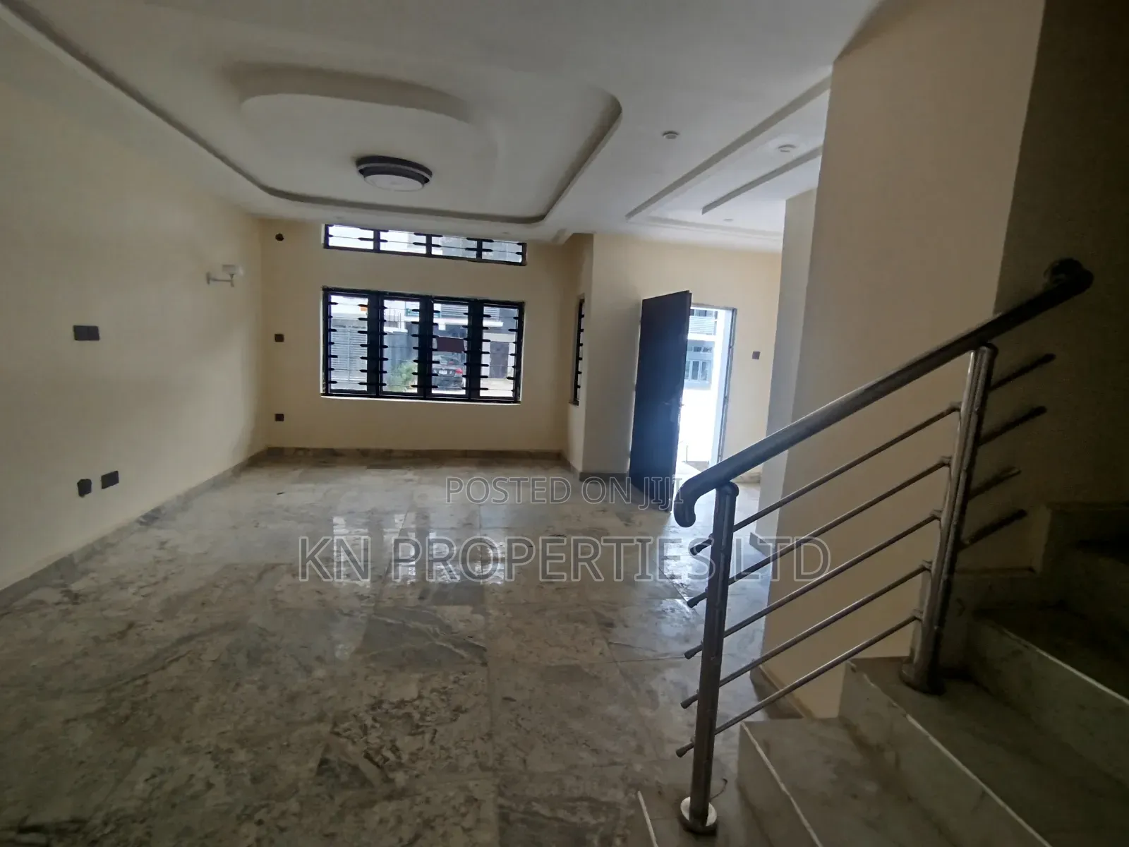 4bdrm Townhouse/Terrace in Estate Environment, Durumi for sale in Durumi