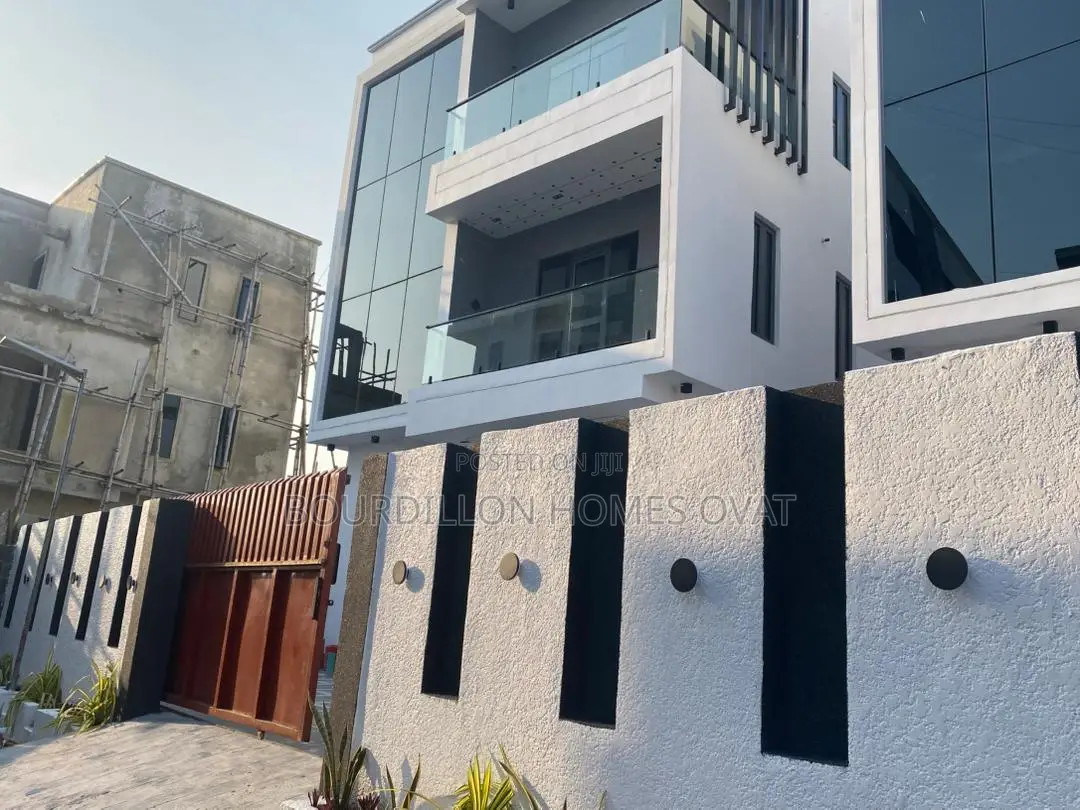 5bdrm Duplex in Ologolo Lekki Lagos for sale in Ologolo