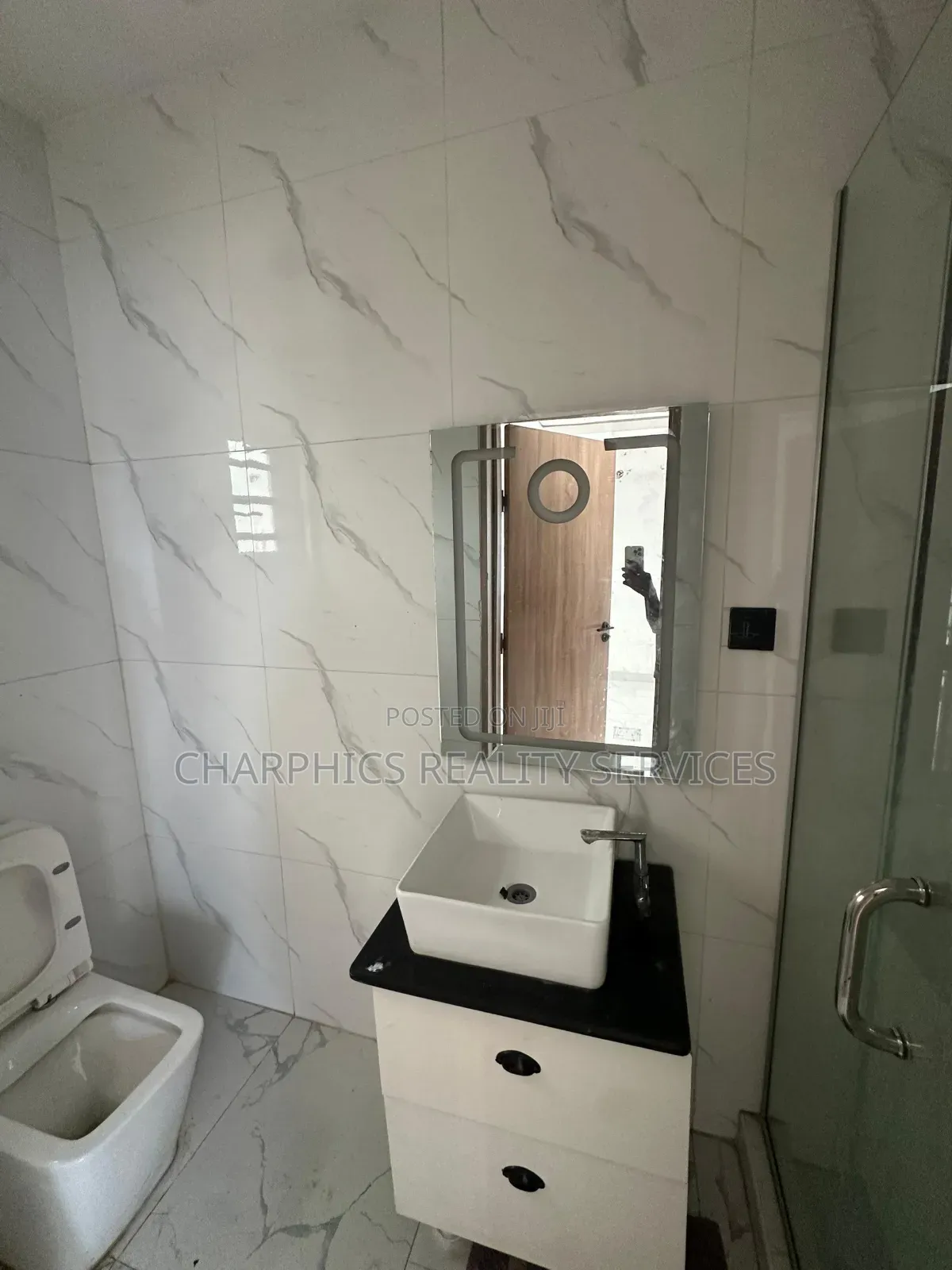 4bdrm Apartment in Lekki Phase 1 for rent in Lekki Phase 1
