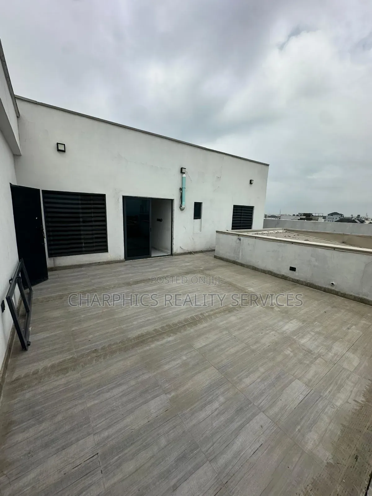 4bdrm Apartment in Lekki Phase 1 for rent in Lekki Phase 1