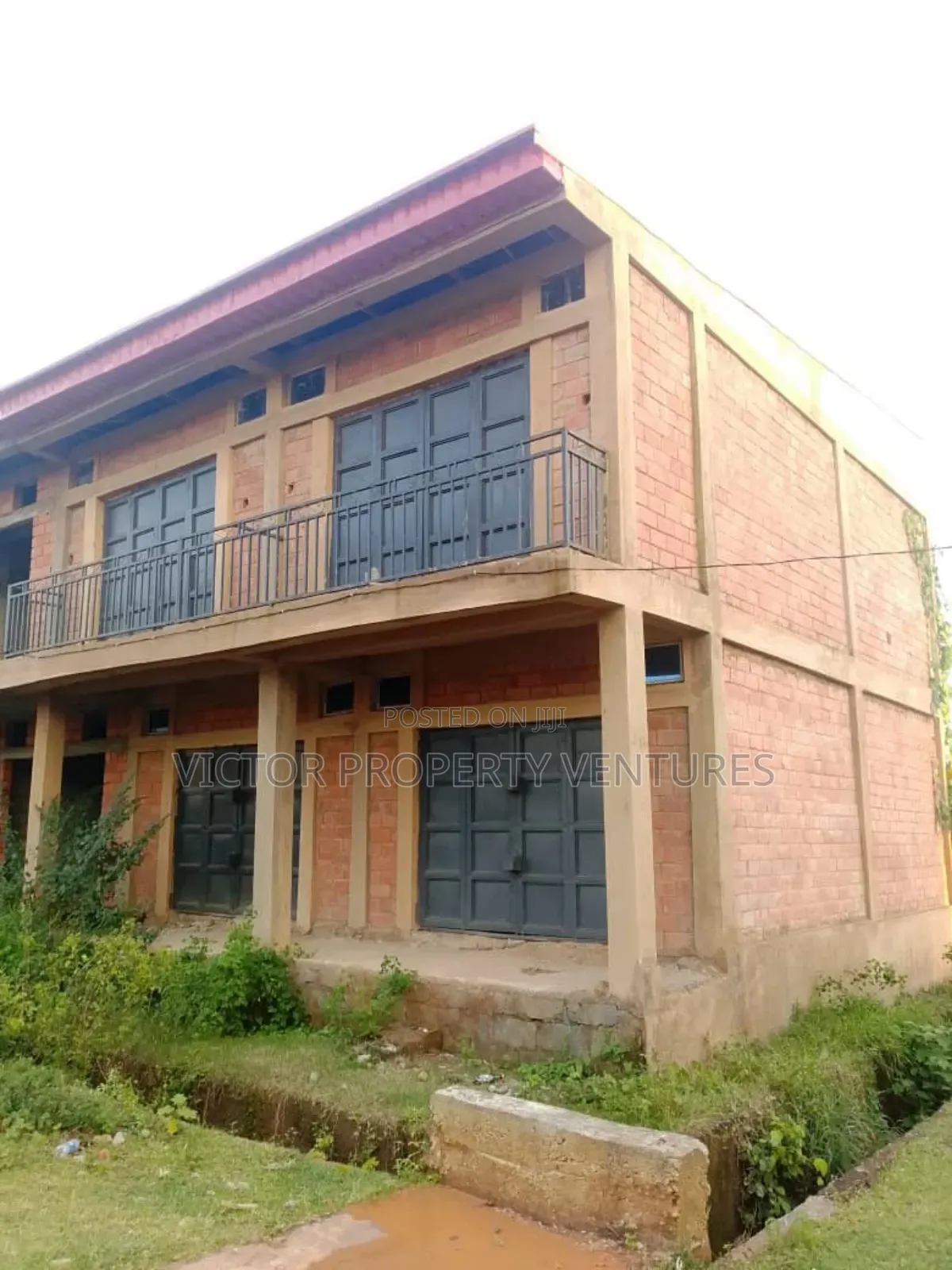 Commercial Warehouse Shop in Kubwa