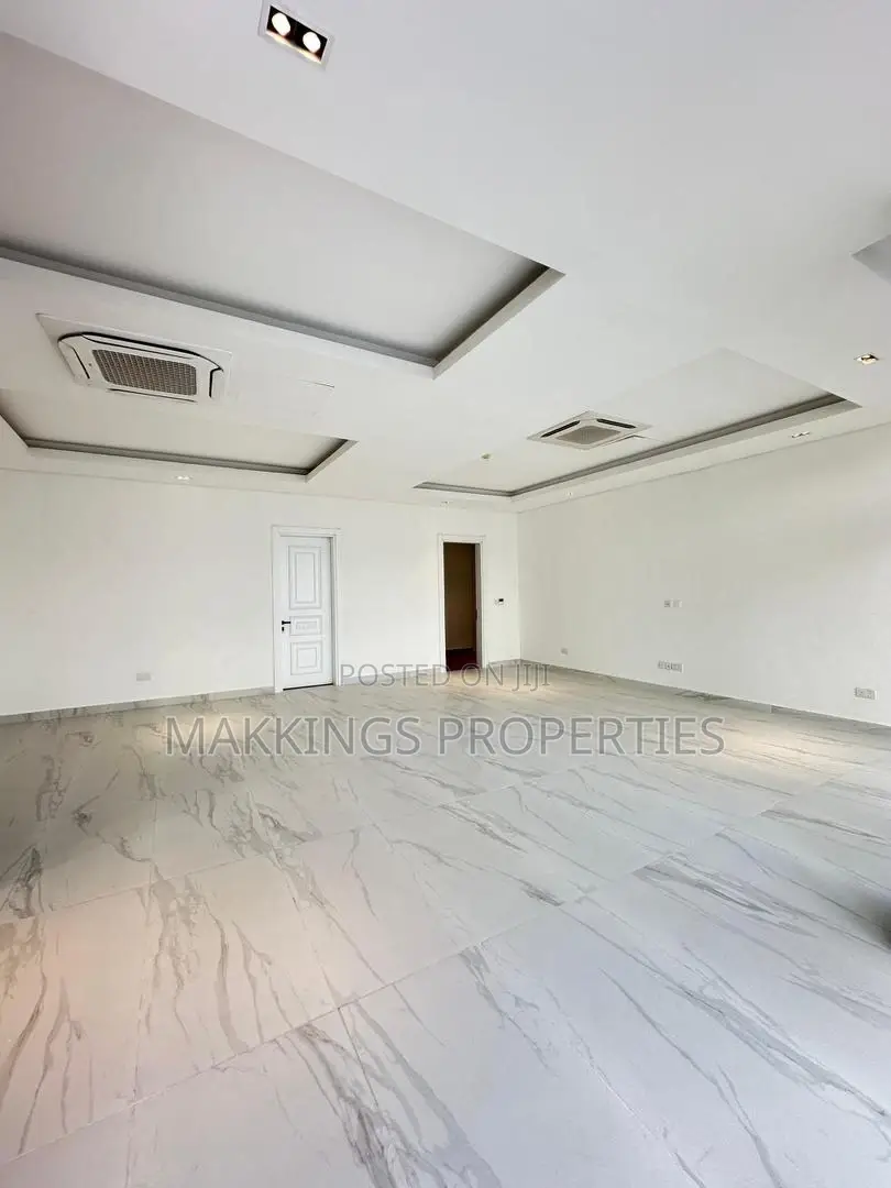 3bdrm Duplex in Banana Island for sale in Banana Island
