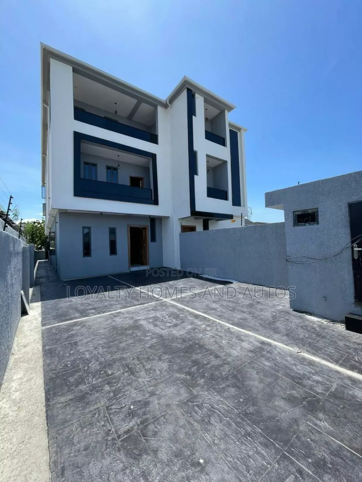 Furnished 4bdrm Duplex in Lekki Phase 1 for sale in Lekki
