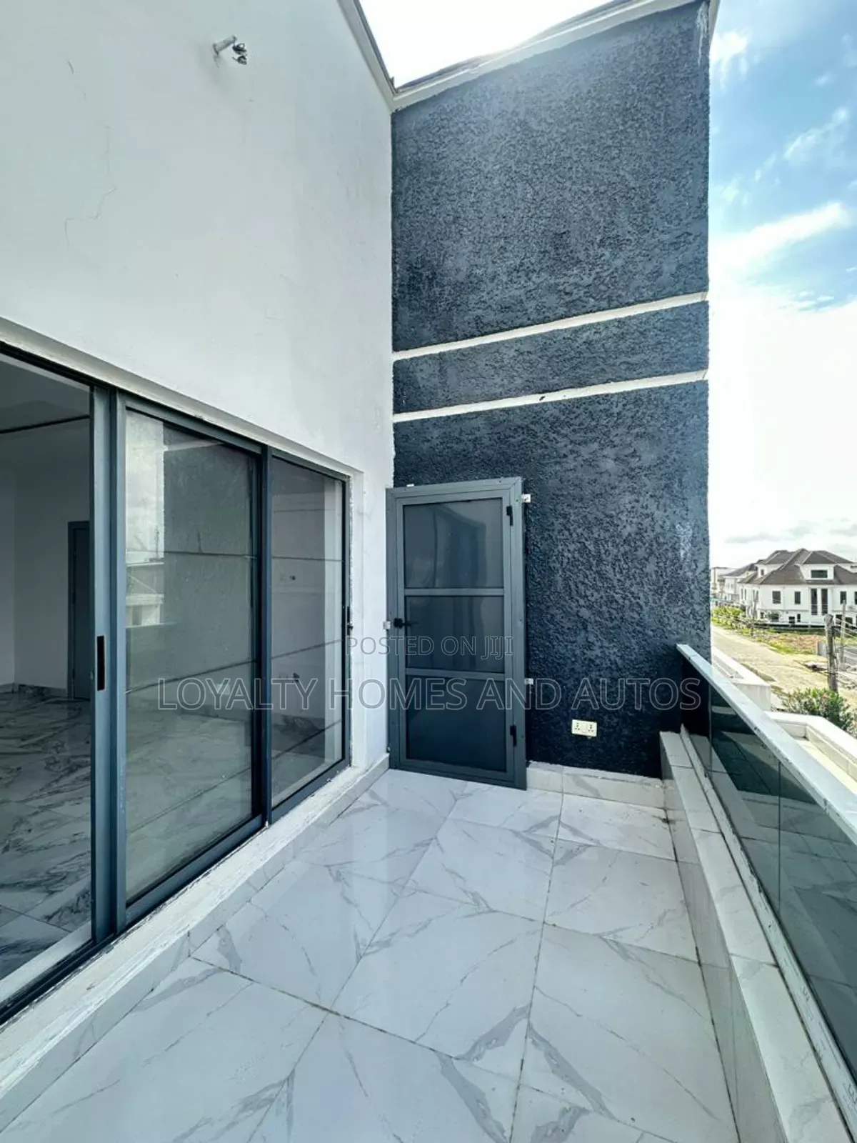 Furnished 5bdrm Duplex in Chevron, Lekki for sale in Lekki