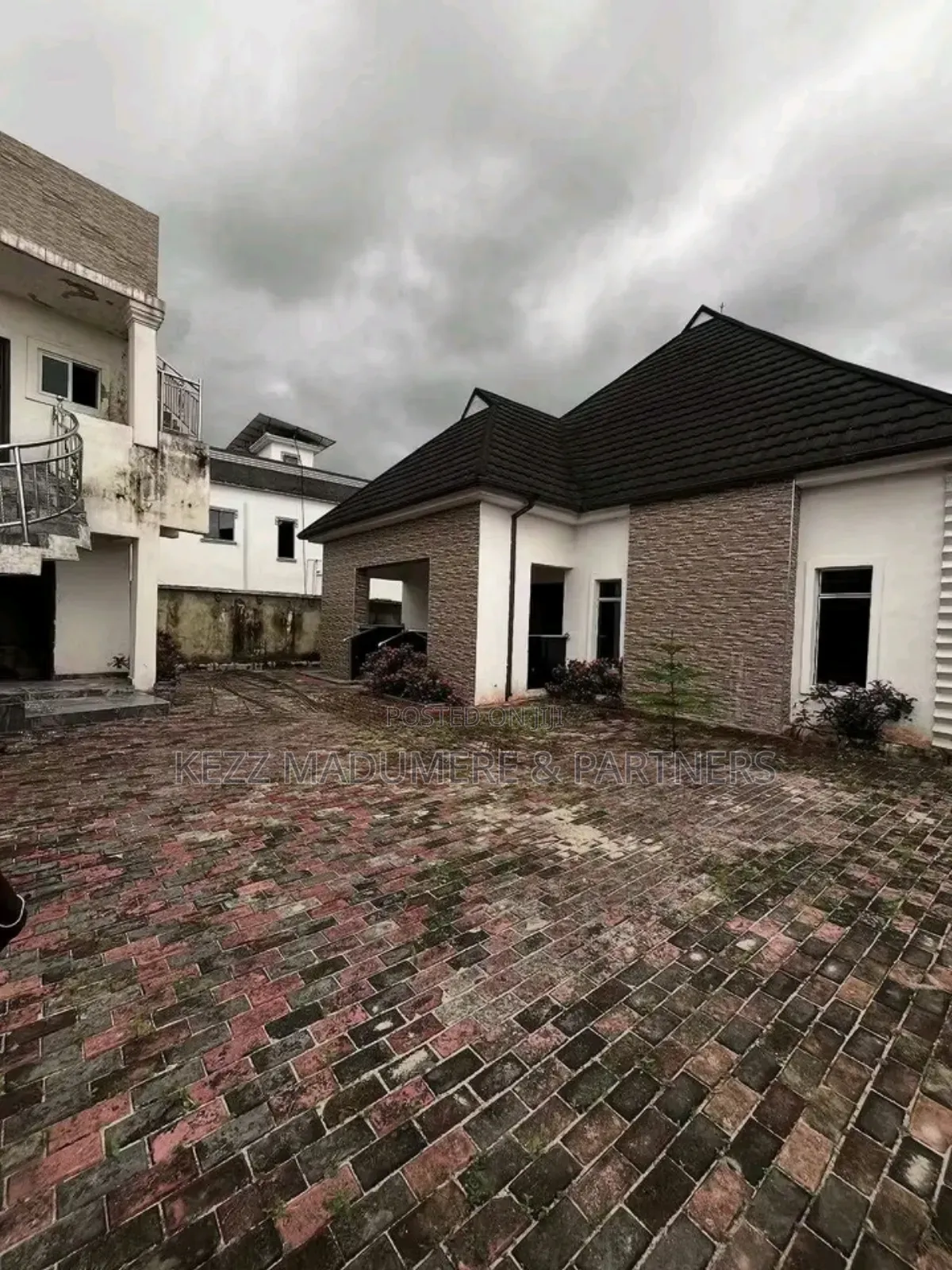 4bdrm Bungalow in Egbelu, Off Car Wash for sale in Port-Harcourt