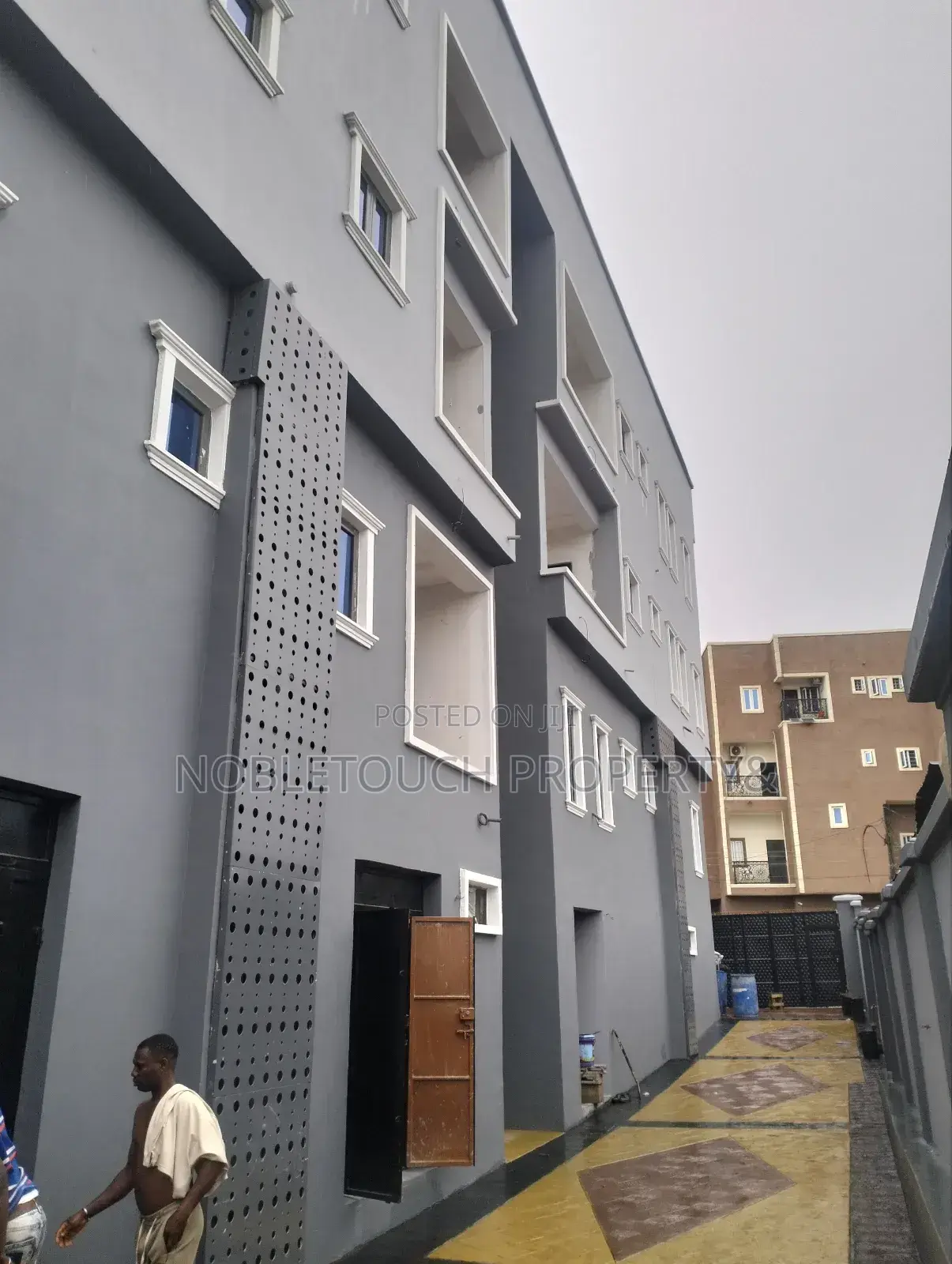 Now Letting at Oshodi, Warehouse/Apartments in Bolade