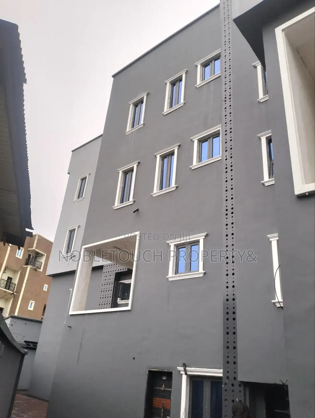 Now Letting at Oshodi, Warehouse/Apartments in Bolade