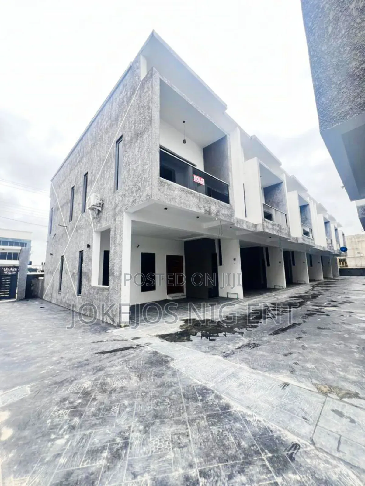 4bdrm Townhouse/Terrace in Ikota Gra for sale in Ikota