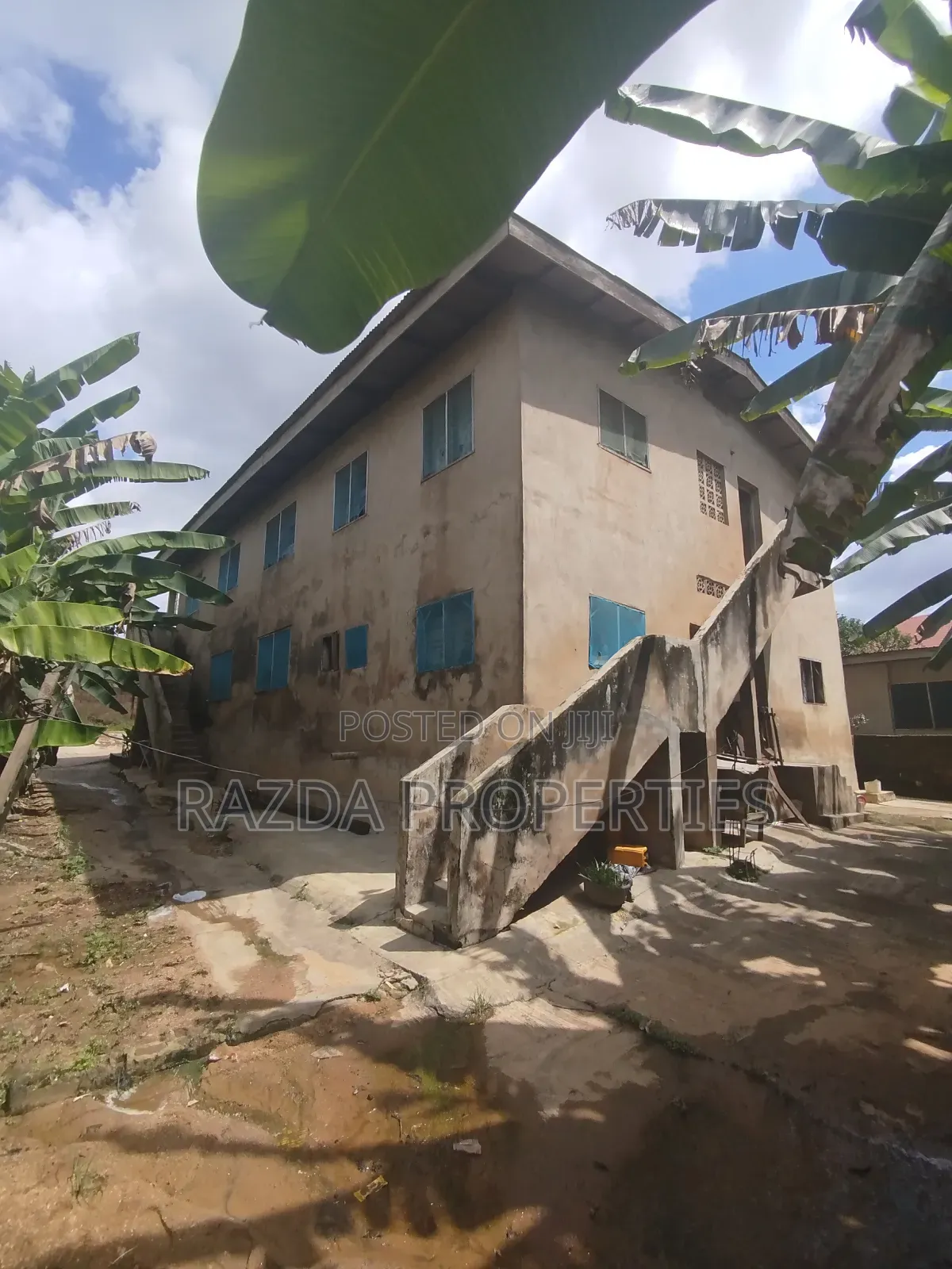 16bdrm House in Mbabi Mbayo, Ife for sale in Ife