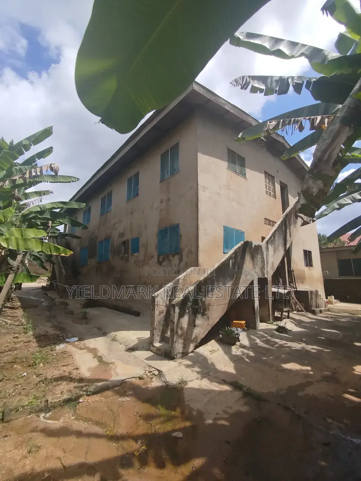 16bdrm House in Mbabi Mbayo, Ife for sale in Ife
