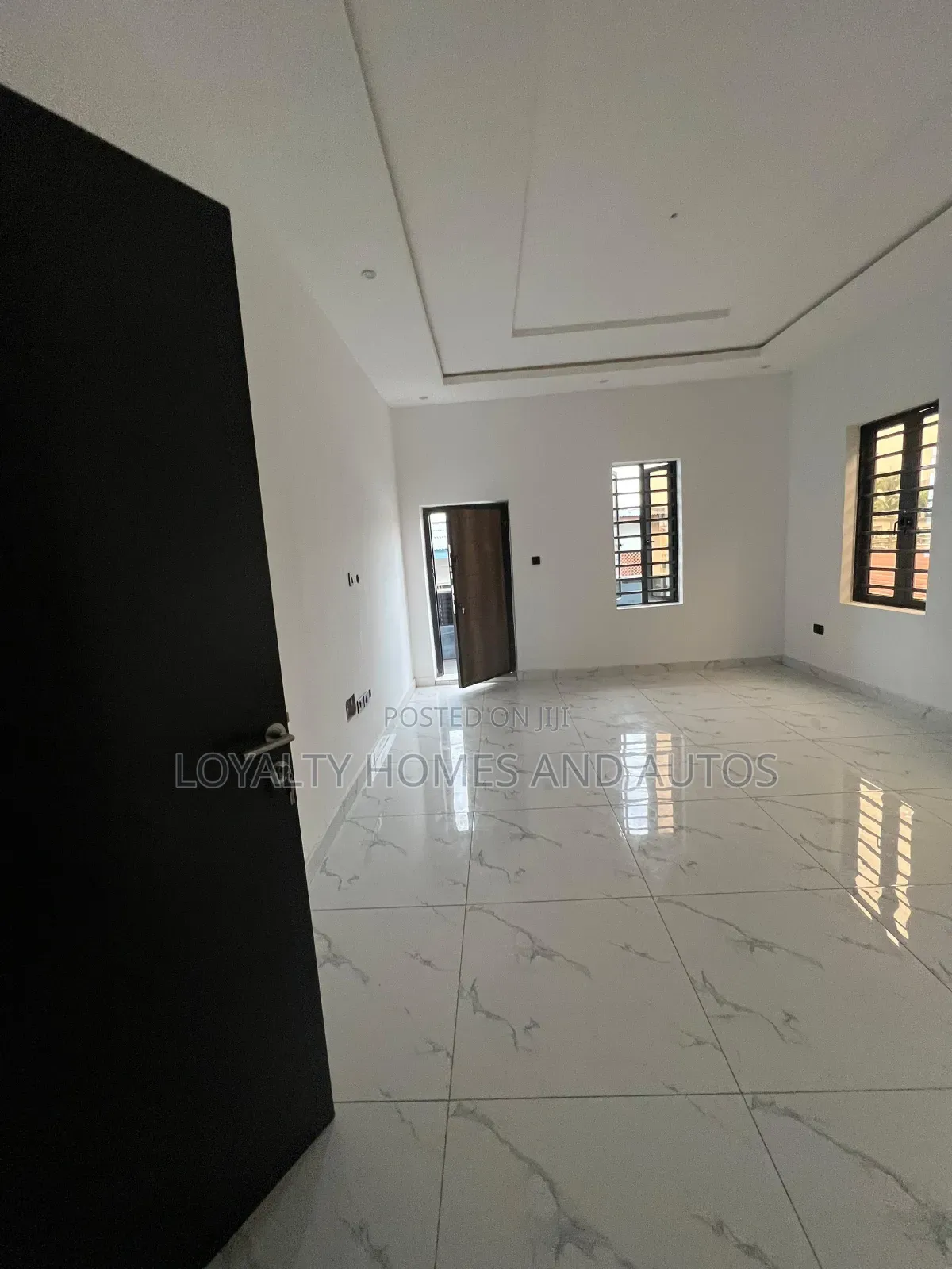 4bdrm Duplex in Opebi Ikeja Lagos for sale in Opebi