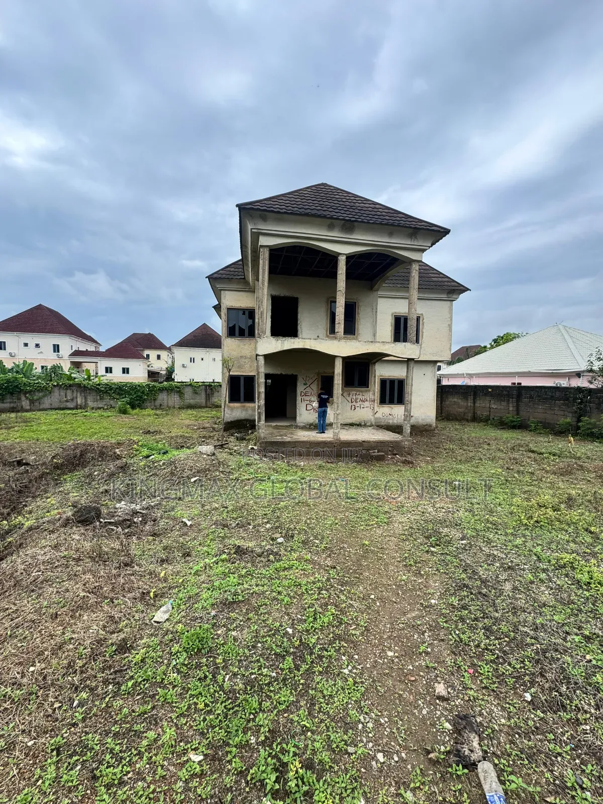 4bdrm Duplex in Life Camp for sale in Life Camp