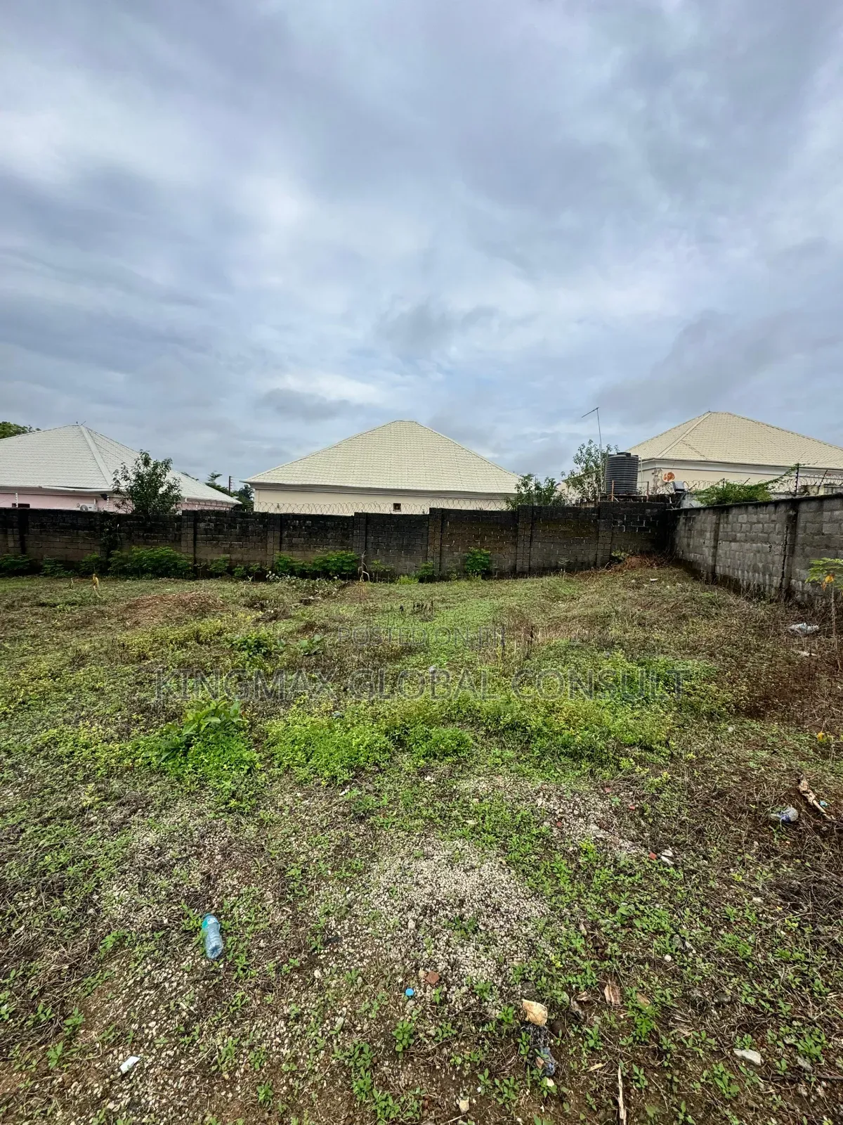 4bdrm Duplex in Life Camp for sale in Life Camp