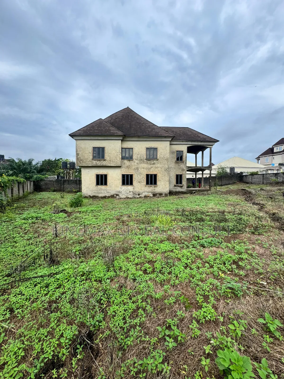 4bdrm Duplex in Life Camp for sale in Life Camp