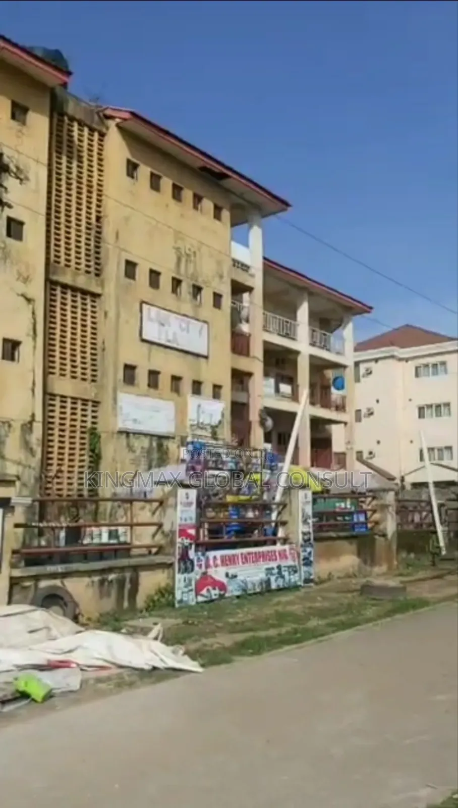 Commercial Property for Sale: Plaza at Gudu District in Gudu
