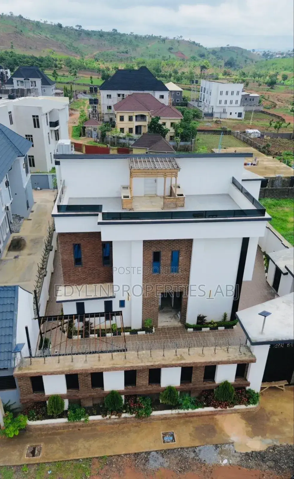 6 Bedroom Fully Detached Duplex at Apo Resettlements. FCT Abuja in Apo Resettlement