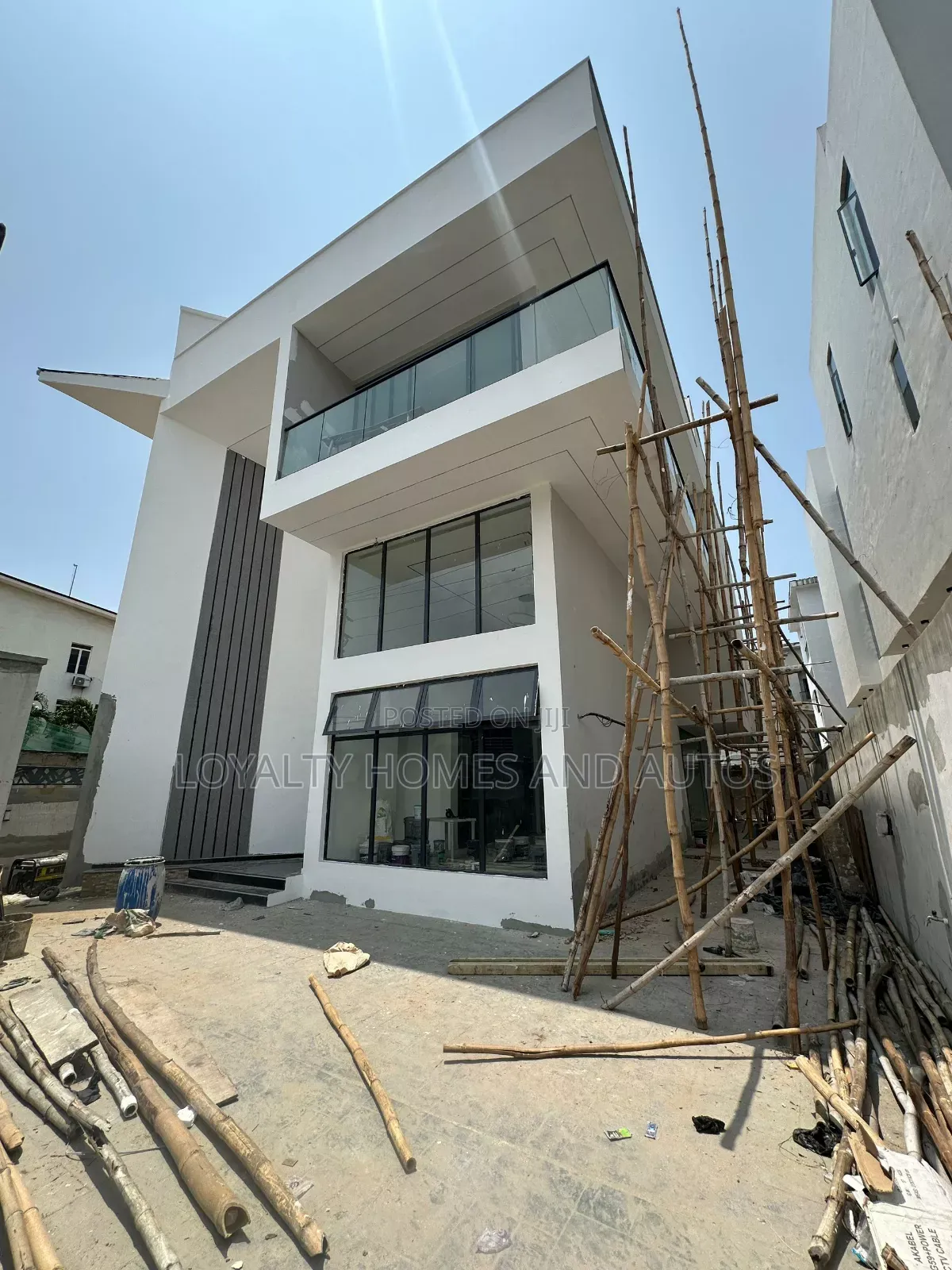 Furnished 4bdrm Duplex in Chevron, Lekki for sale in Lekki
