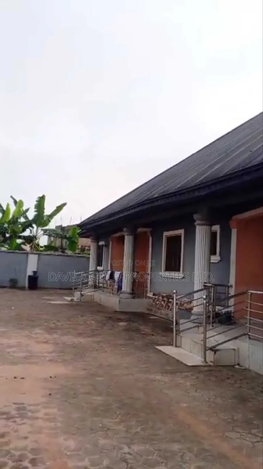 9bdrm Block of Flats in Benin City for sale in Benin City