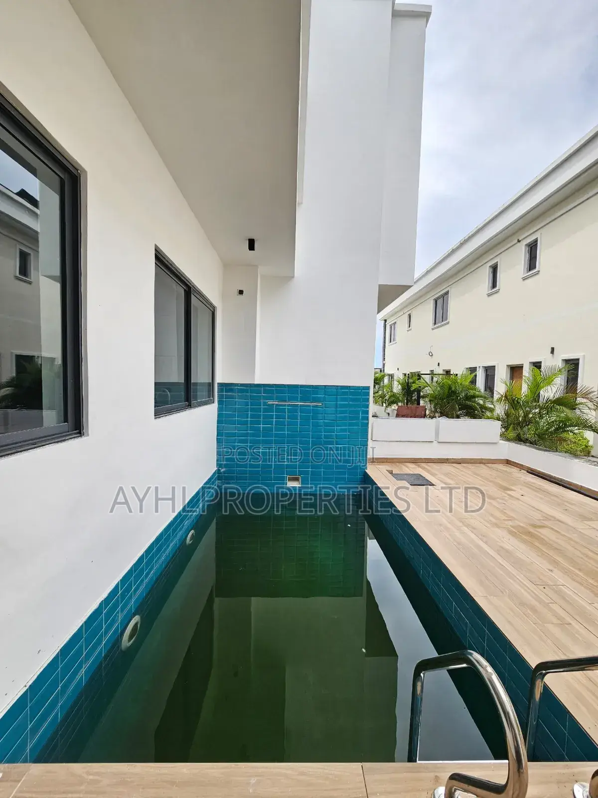 Newly Built 5 Bedroom Detarch Duplex in Ikate