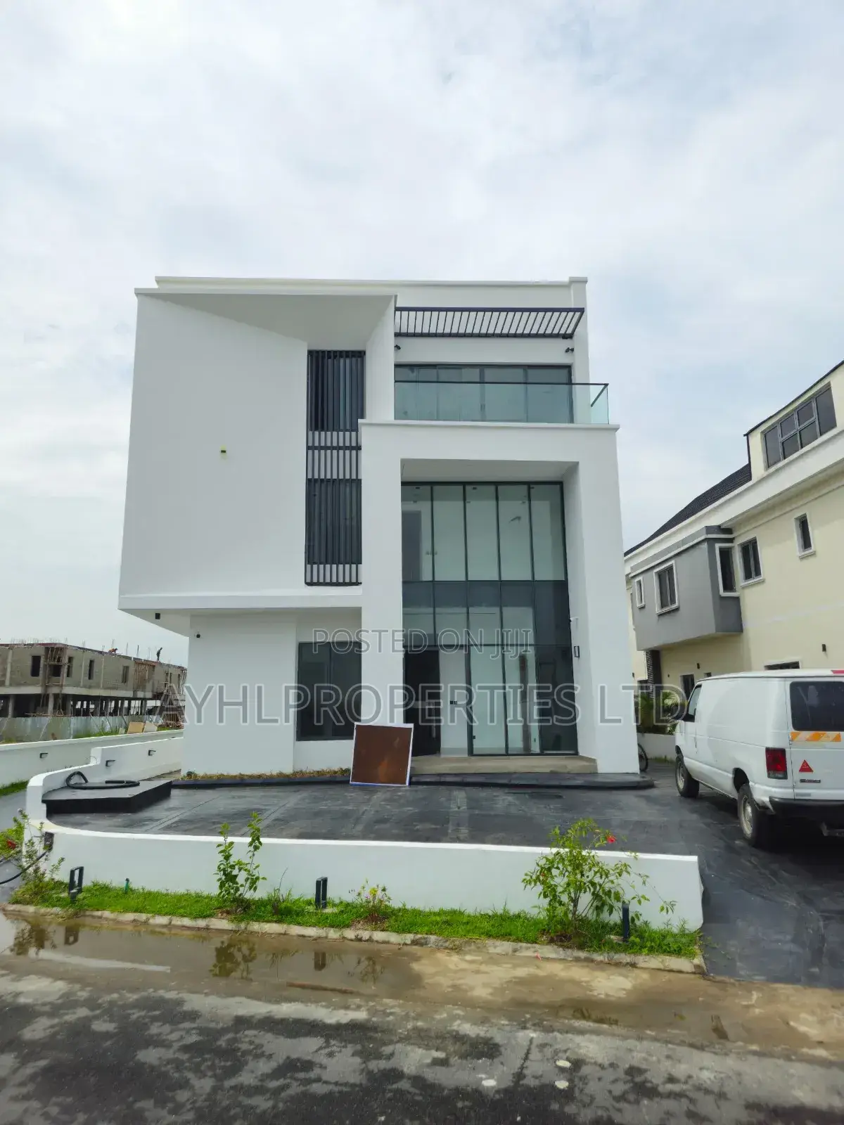 Newly Built 5 Bedroom Detarch Duplex in Ikate