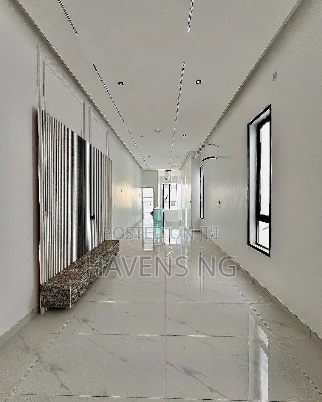 5bdrm Duplex in Ikota for sale in Ikota