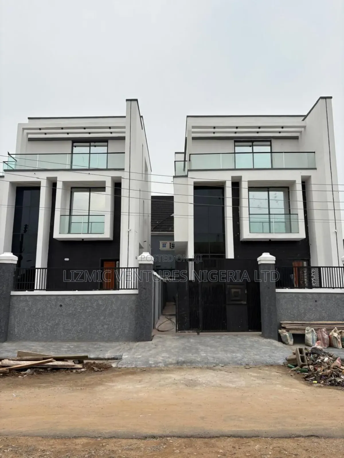 Furnished 5bdrm Duplex in Diamond Estate, Ipaja for sale in Ipaja