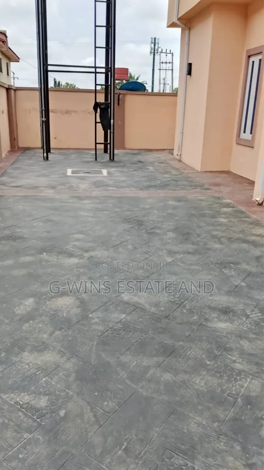3bdrm Block of Flats in Limit Road Gra, Benin City for rent in Benin City