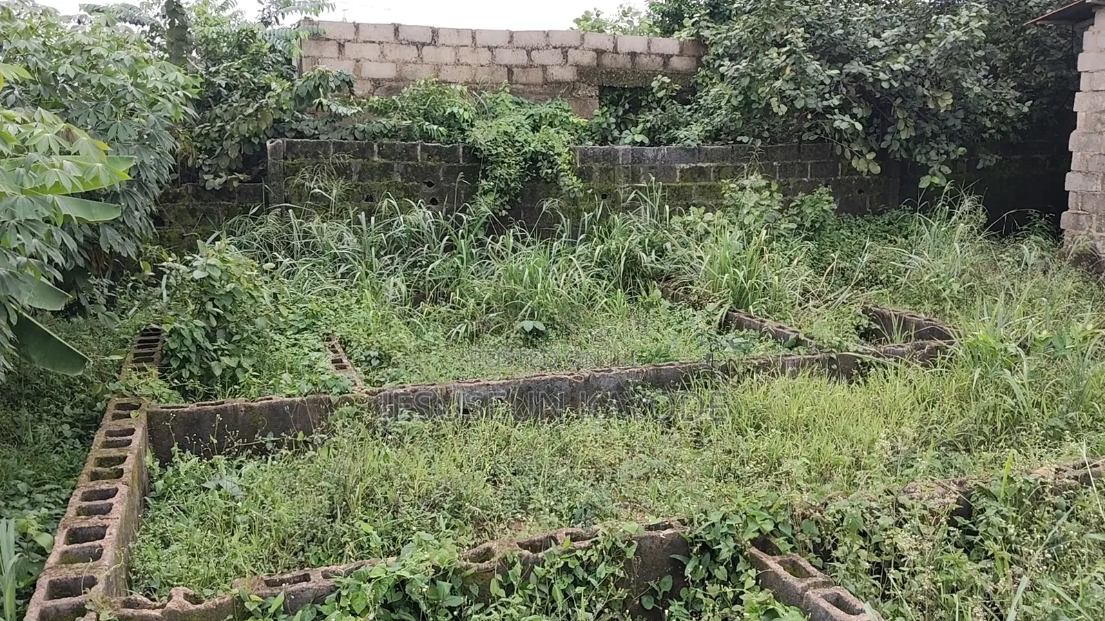 1bdrm Bungalow in Ilu Oloye Maya, Isiu for sale in Isiu